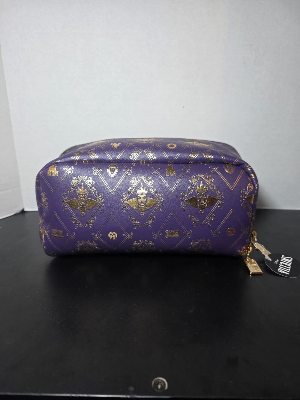NEW BATH AND BODY WORKS DISNEY VILLAINS EVIL QUEEN COSMETIC BAG